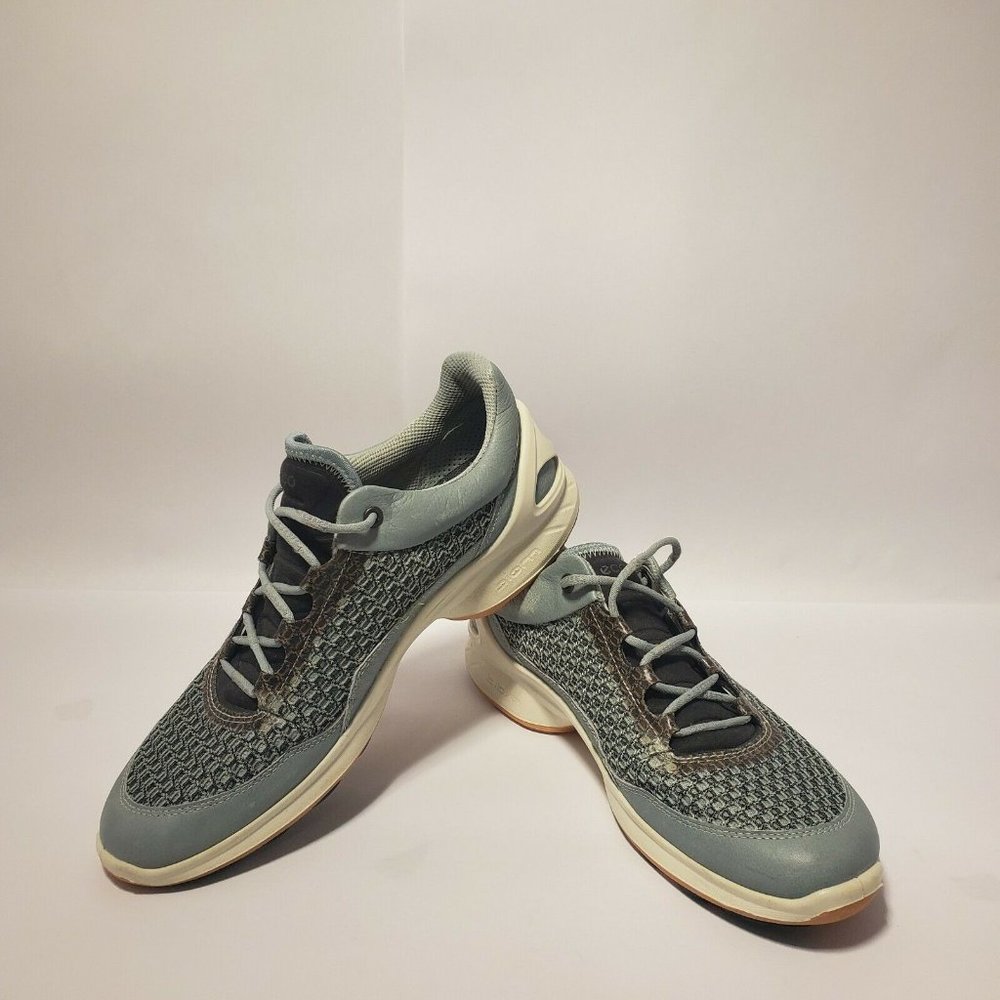 ECCO BIOM FJUEL GREEN LEATHER SNEAKERS WALKING WORK SHOES US WOMENS SZ 9 EU 40